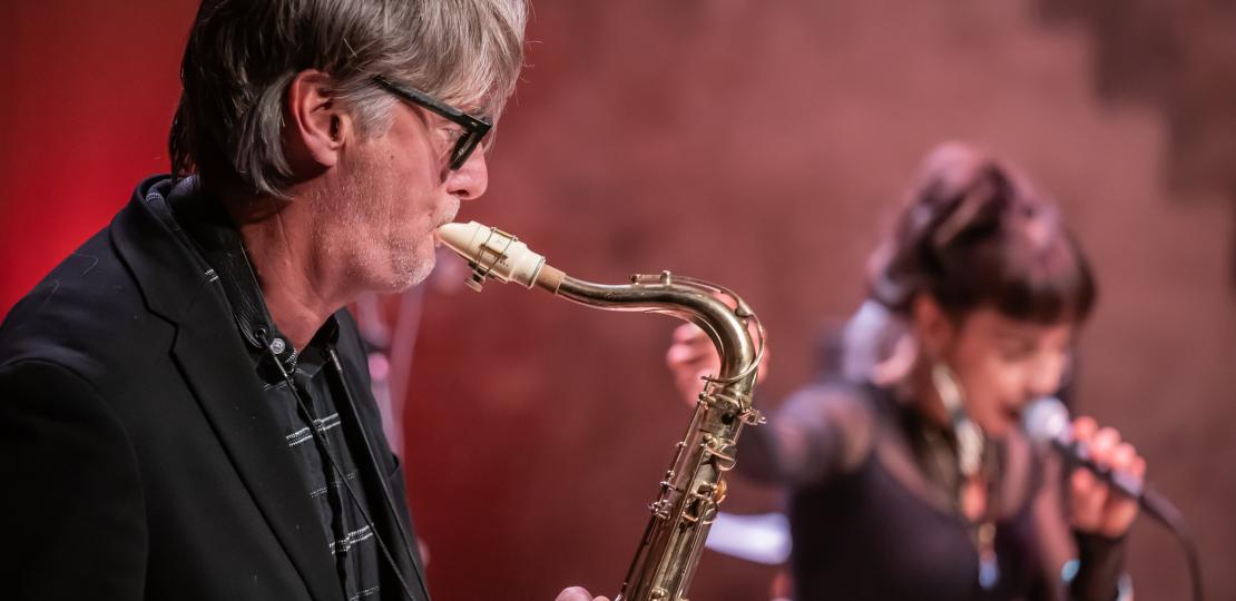 Vanesa with special guest John Snauwaert (  PaTi-PaMi Mechelen dec 2024)